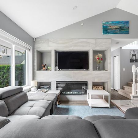 Stylish Dual Bedroom Suite In Van West Vancouver Exteriör bild